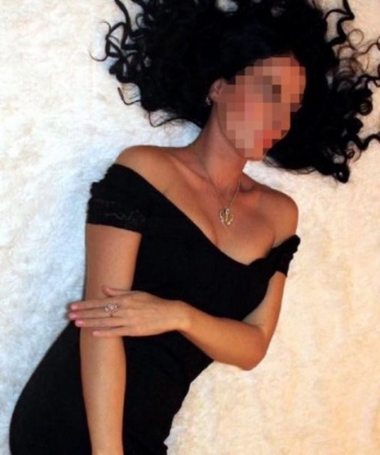 Аппетитная леди с неотразимой внешностью ждет тебя для ярких встреч и страстных приключений. Готова подарить море удовольствия и наслаждения. Позволь себе немного беззаботности и релакса. 3934, 33 года